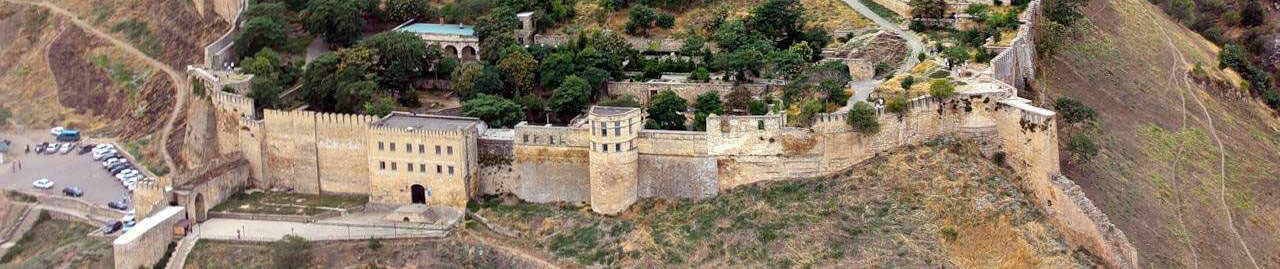Древняя крепость Нарын-Кала